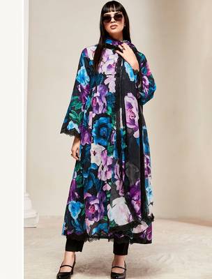 Women Floral Embroidered Empire Thread Work Kurta with Trousers & With Dupatta 1