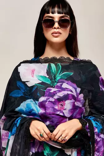 Women Floral Embroidered Empire Thread Work Kurta with Trousers & With Dupatta