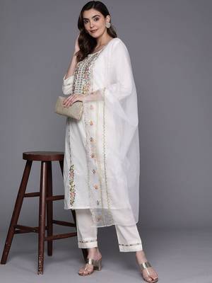Women Floral Embroidered Thread Work Cotton Kurta with Trousers & With Dupatta 1