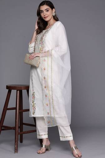 Women Floral Embroidered Thread Work Cotton Kurta with Trousers & With Dupatta