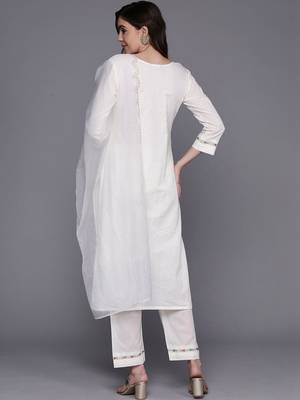 Women Floral Embroidered Thread Work Cotton Kurta with Trousers & With Dupatta 3