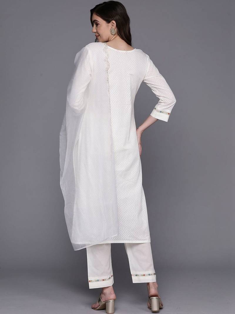 Women Floral Embroidered Thread Work Cotton Kurta with Trousers & With Dupatta