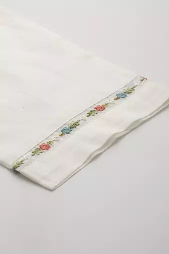 Women Floral Embroidered Thread Work Cotton Kurta with Trousers & With Dupatta