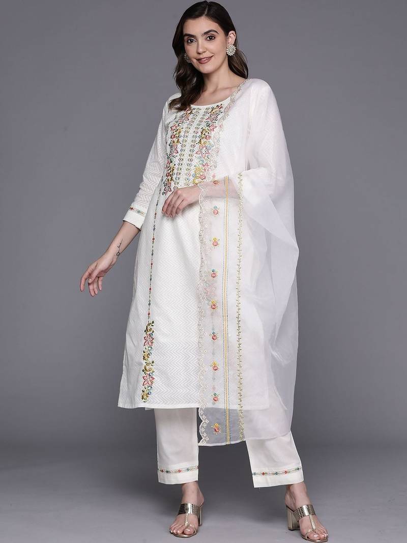 Women Floral Embroidered Thread Work Cotton Kurta with Trousers & With Dupatta