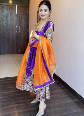 Purple silk blend embroidered flared gown set 2