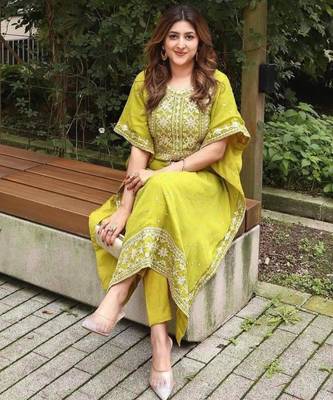 Green faux georgette embroidered KAFTAN set 3