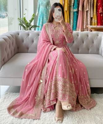 Pink faux georgette embroidered flared gown set 2