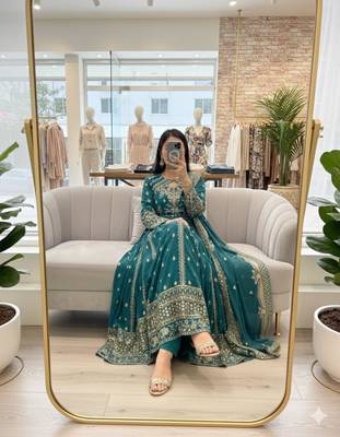 Green faux georgette embroidered flared gown set 2