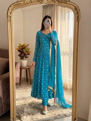 Blue faux georgette embroidered flared gown set 3
