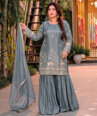 Grey silk blend embroidered sharara set 4