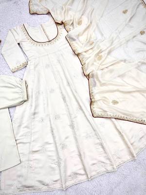 Cream cotton silk embroidered flared gown set 4