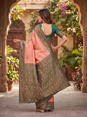 GAJRI GREEN ART SILK BANARASI JACUARD WORK SAREE WITH UNSTITCHED BLOUSE PIECE 3