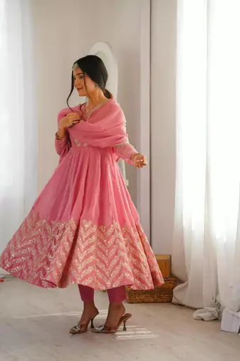 Pink silk blend embroidered flared gown set