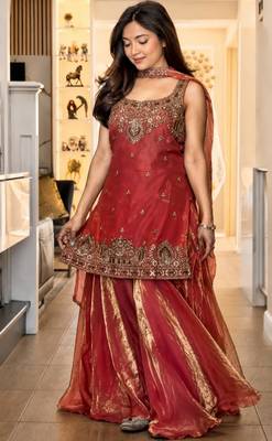 Red silk blend embroidered palazzo set 2