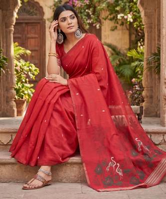 RED LINEN JACUARD WORK SAREE WITH UNSTITCHED BLOUSE PIECE 2