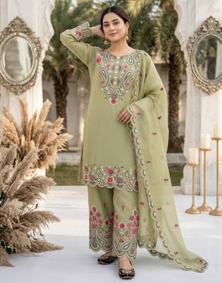 Green silk blend embroidered palazzo set 3