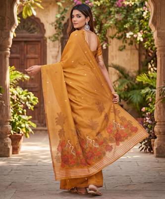 RUST LINEN JACUARD WORK SAREE WITH UNSTITCHED BLOUSE PIECE 3