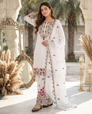 White silk blend embroidered palazzo set 2