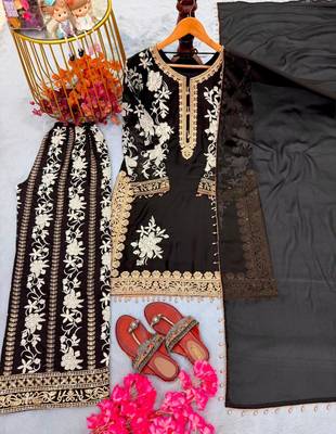 Black georgette embroidered palazzo set 4