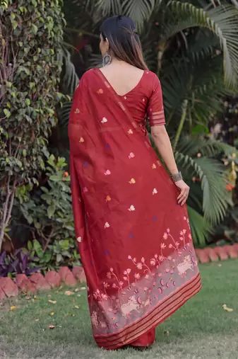 RED LINEN JACUARD WORK SAREE WITH UNSTITCHED BLOUSE PIECE
