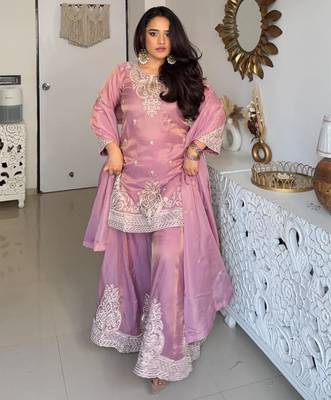 Pink silk blend embroidered palazzo set 2