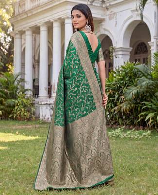 GREEN ART SILK BANARASI JACUARD WORK SAREE WITH UNSTITCHED BLOUSE PIECE 2