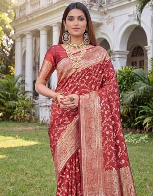 RED ART SILK BANARASI JACUARD WORK SAREE WITH UNSTITCHED BLOUSE PIECE 4