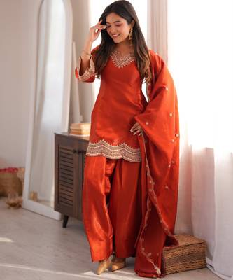 Dark-orange silk blend embroidered farshi salwar set 3