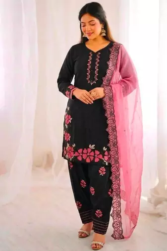 Black silk blend embroidered kurta set