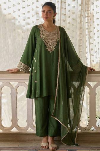 Green soft silk blend heavy thread embroidery with sequins work readymade salwar kameez