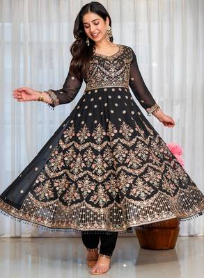 Black faux georgette embroidered anarkali set 3