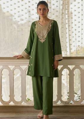 Green soft silk blend heavy thread embroidery with sequins work readymade salwar kameez 3