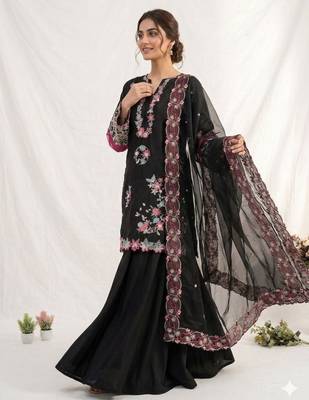 Black silk blend embroidered palazzo set 2