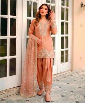 Peach silk blend embroidered farshi salwar set 1