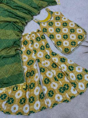 Yellow silk blend printed palazzo set 4