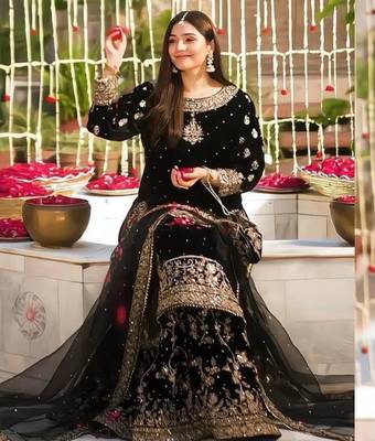 Black velvet embroidered sharara set 2