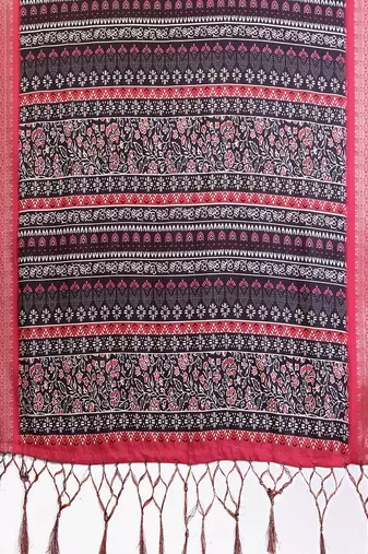 black zari weaving border work cotton blend saree