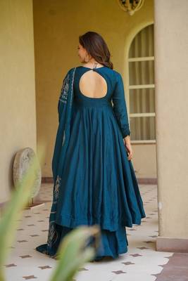 blue heavy silk blend  party wear embroidery anarkali suit set 3