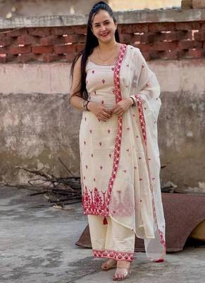 cream maska silk blend  party wear embroidery suit set 2