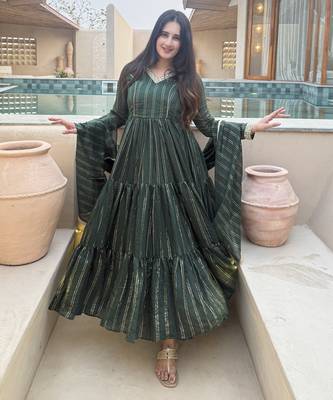 green heavy brocade party wear embroidery anarkali suit set 2