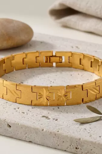 Brass micron buff gold finish stylish bracelet for men women