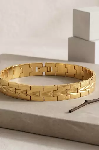 Brass micron buff gold finish stylish bracelet for men women