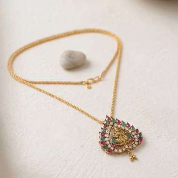 Brass antique gold plated lakshmi pendant with chain 1