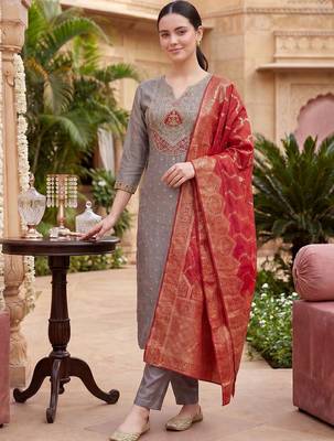 Women Ethnic Motifs Embroidered Kurta with Trousers & With Dupatta 1