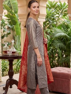 Women Ethnic Motifs Embroidered Kurta with Trousers & With Dupatta 3