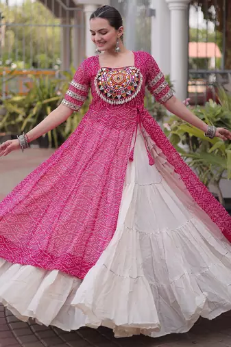 Off White Kora Cotton Chaniya Choli For Navratri Set With Kutchi Patchwork Pink Bandhani Kurti 