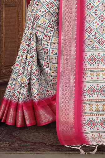 white digital printed work cotton blend saree