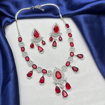 red crystal statement jewellery set, ruby chandelier earrings necklace, silver wedding bridal 3