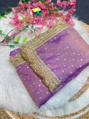 Lavender Color butti Beautiful lace border work border design with beautiful pallu Silk Blend Saree 3