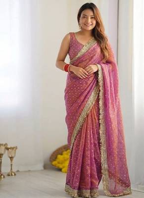 Pink Color butti Beautiful lace border work border design with beautiful pallu Silk Blend Saree 1